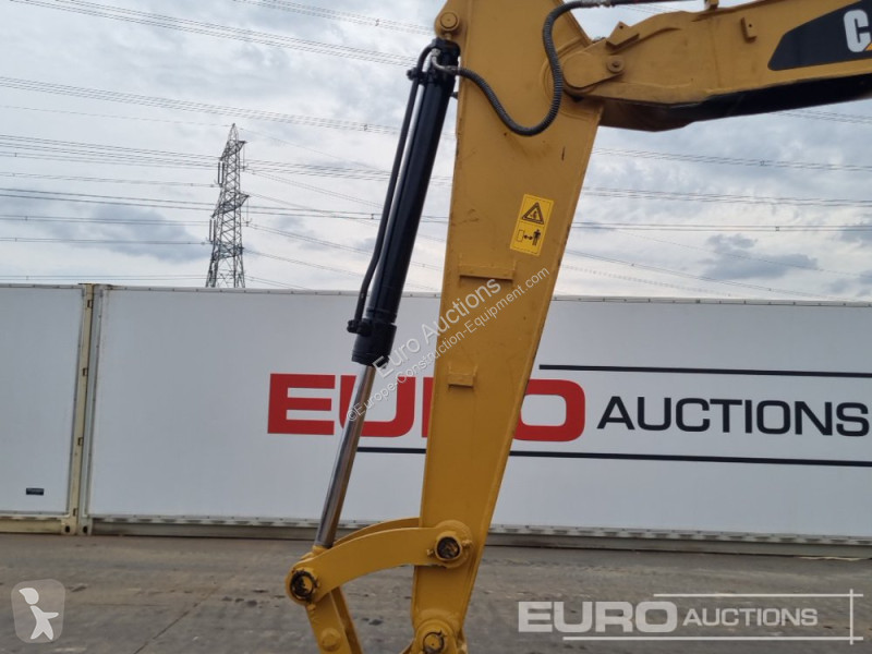 Escavatore Caterpillar C