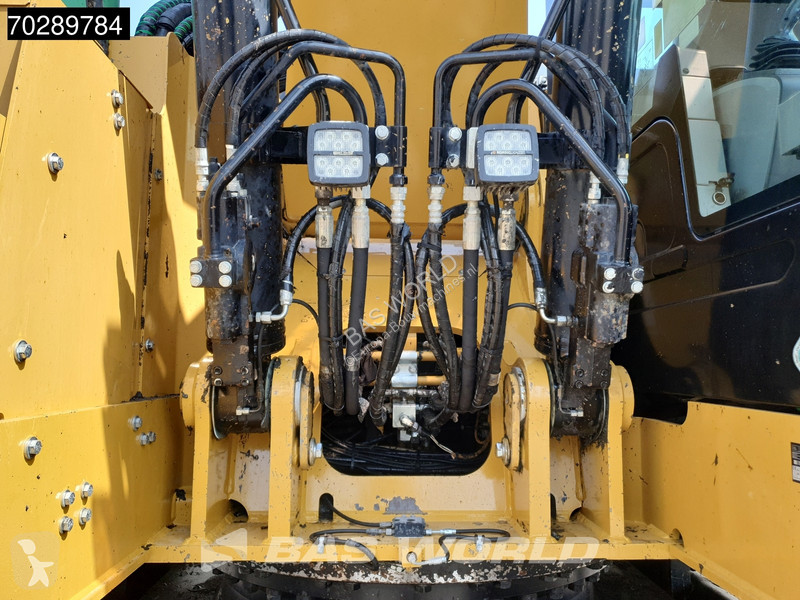 Graafmachine Caterpillar 335 FLCR OILQUICK