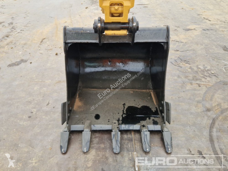 Escavatore Caterpillar 305.5E2