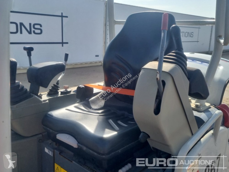 Skovel Takeuchi TB216