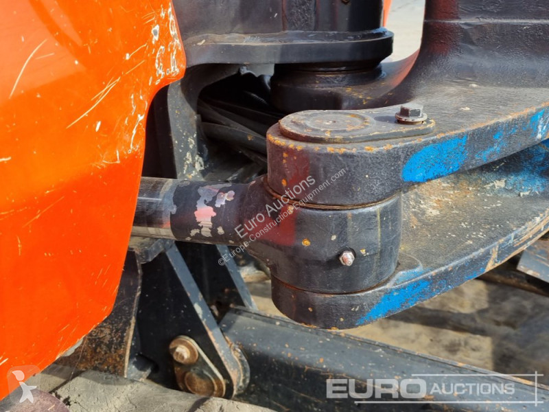 Escavatore Kubota KX080-4A