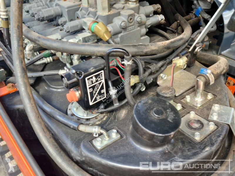 Escavatore Kubota KX080-4A