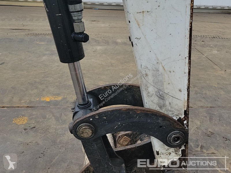 Lopatový nakládač Bobcat E27Z