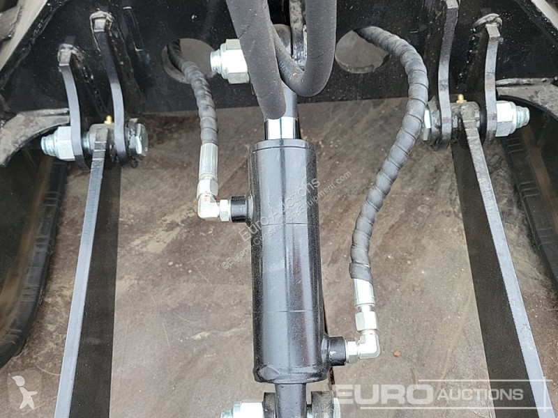 Escavadora JPC HT12