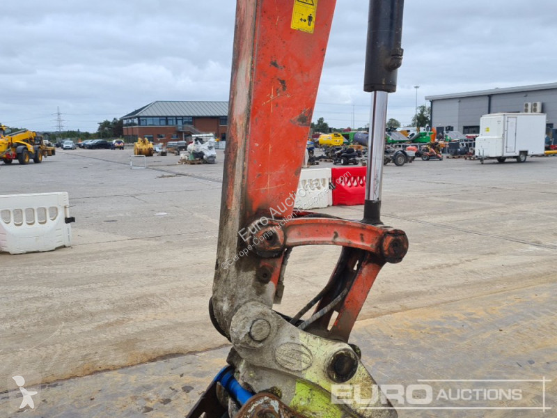 Escavadora Kubota KX080-4A2