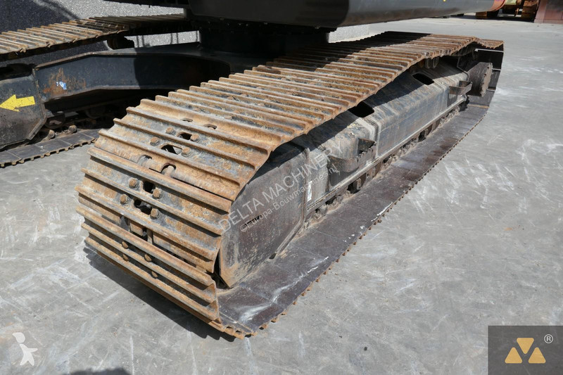 Escavatore Hitachi -6