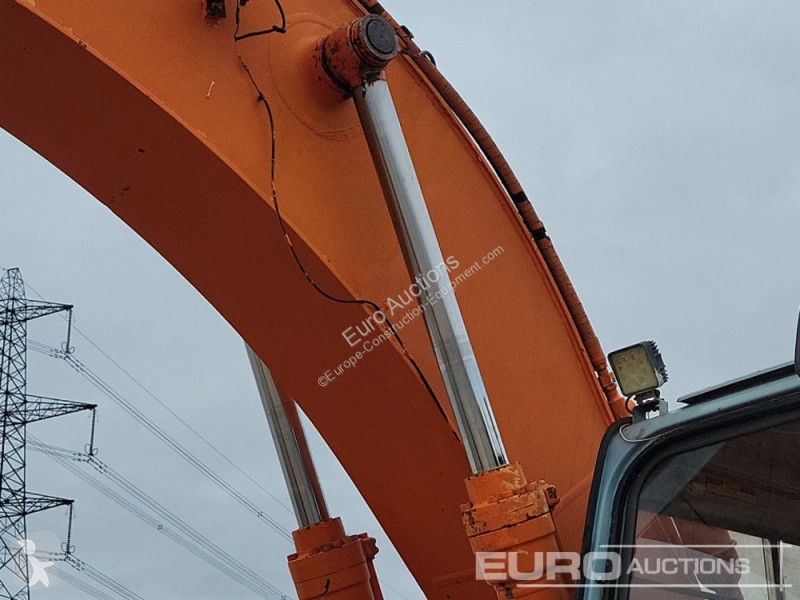 جرافة Hitachi 0-2