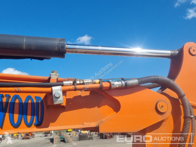 Escavatore Hitachi ZX26U-6 CLR