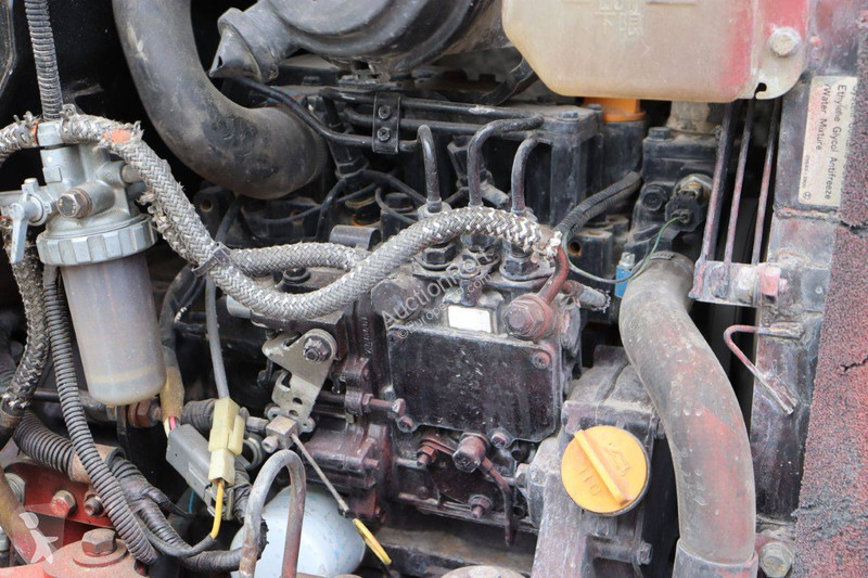 جرافة Takeuchi TB216