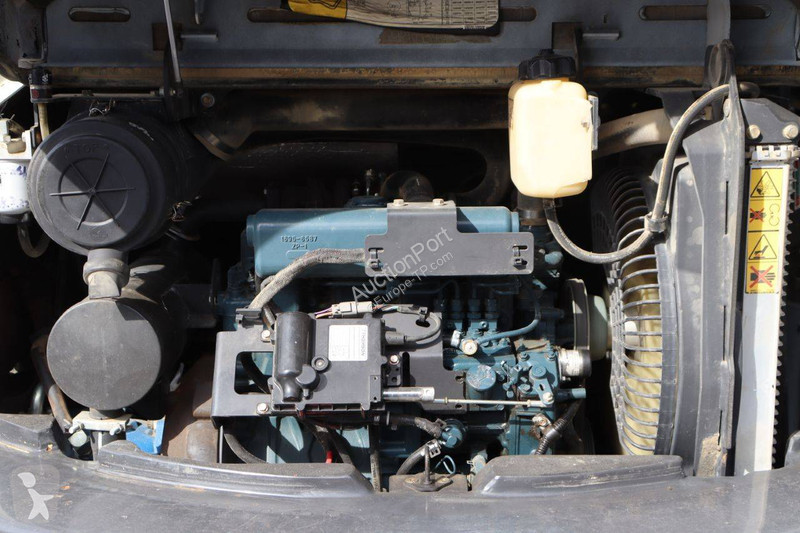 جرافة Bobcat E55