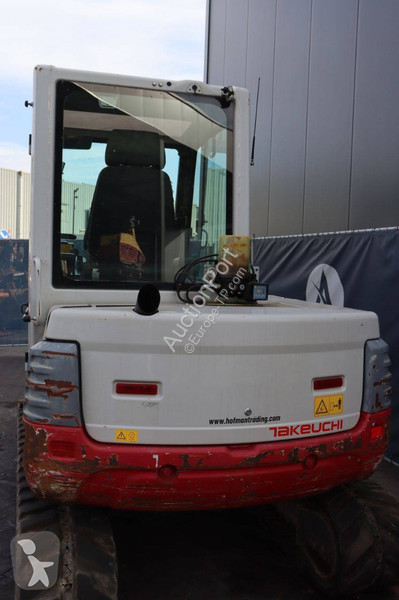 Escavatore Takeuchi