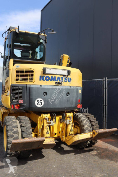 Escavatore Komatsu MR-8