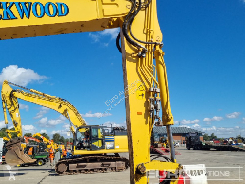 Excavator Komatsu -11