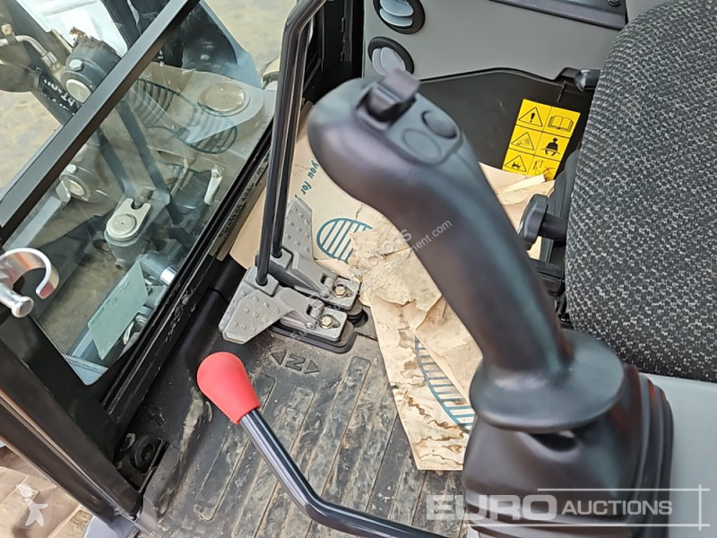 Lopatový nakládač Bobcat E55