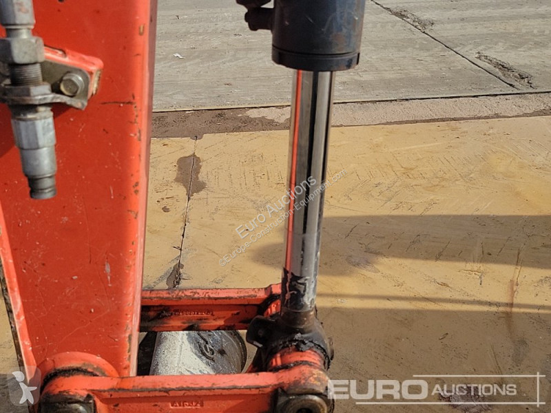 Lopatový nakládač Kubota KX027-4