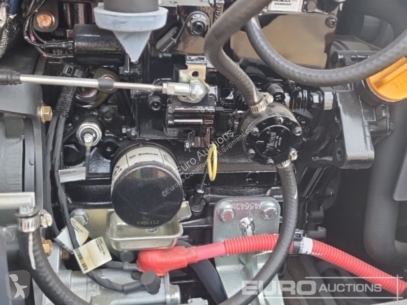 Lopatový nakládač Bobcat E19