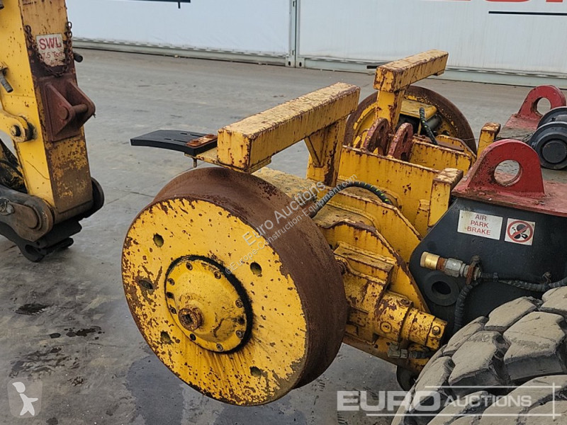 Escavatore Caterpillar