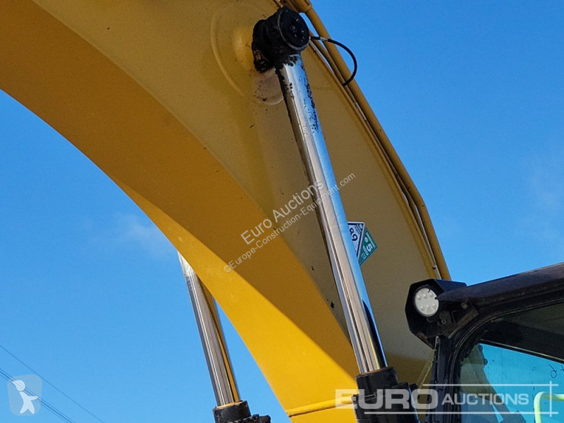 Excavator Caterpillar 320