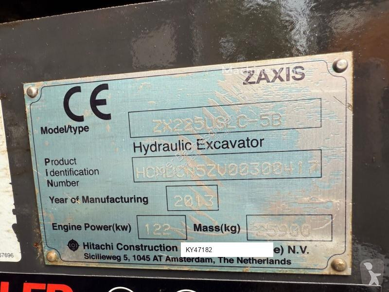 Escavadora Hitachi ZX225 USLC-5 B Kettenbagger...