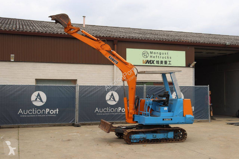 Excavadora Kubota KH-033