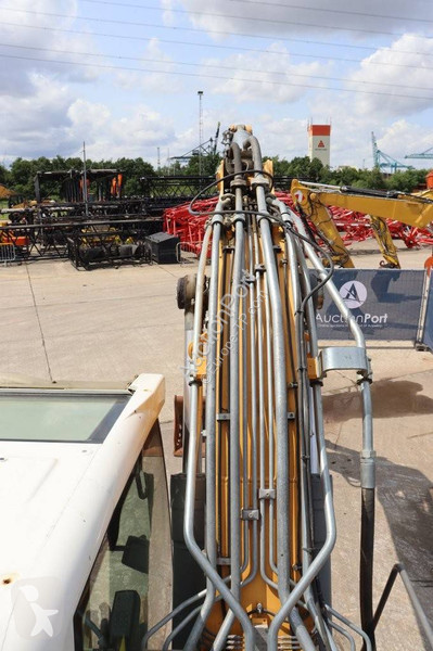 Escavatore Liebherr R922