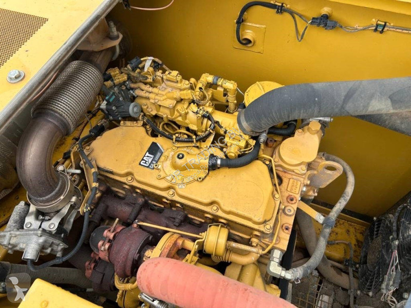 Excavator Caterpillar 320
