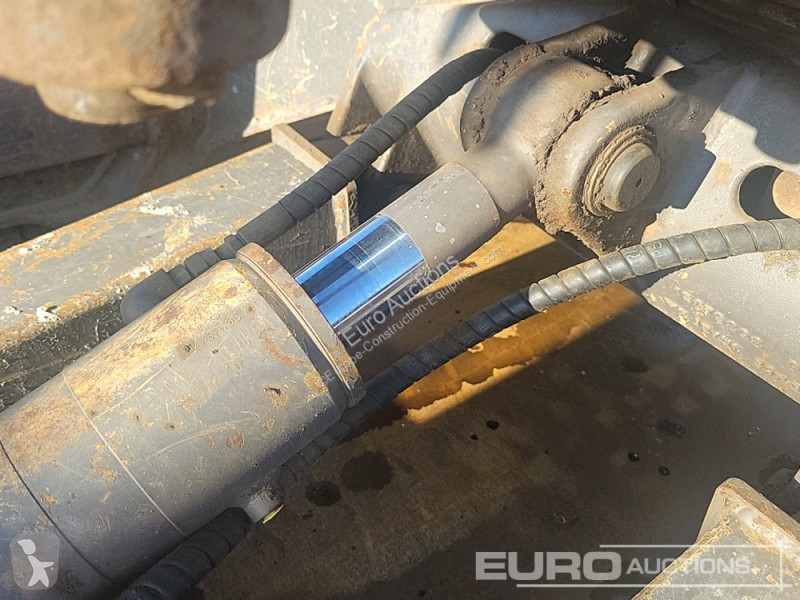 Excavator Volvo EC27C