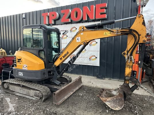 Lopatový nakládač Bobcat e35 à 23 500 € ht