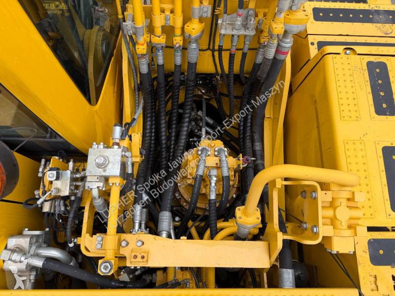جرافة Komatsu PC360LC-11E0