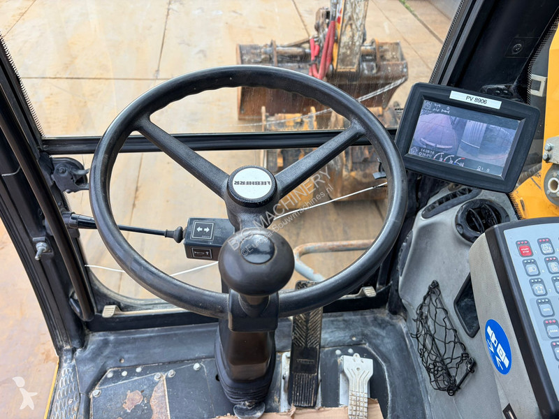 جرافة Liebherr Compact