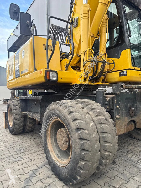جرافة Komatsu
