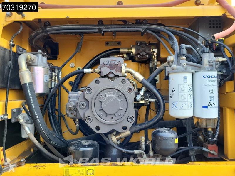جرافة Volvo EC380 DHR UHD - Dutch Machine