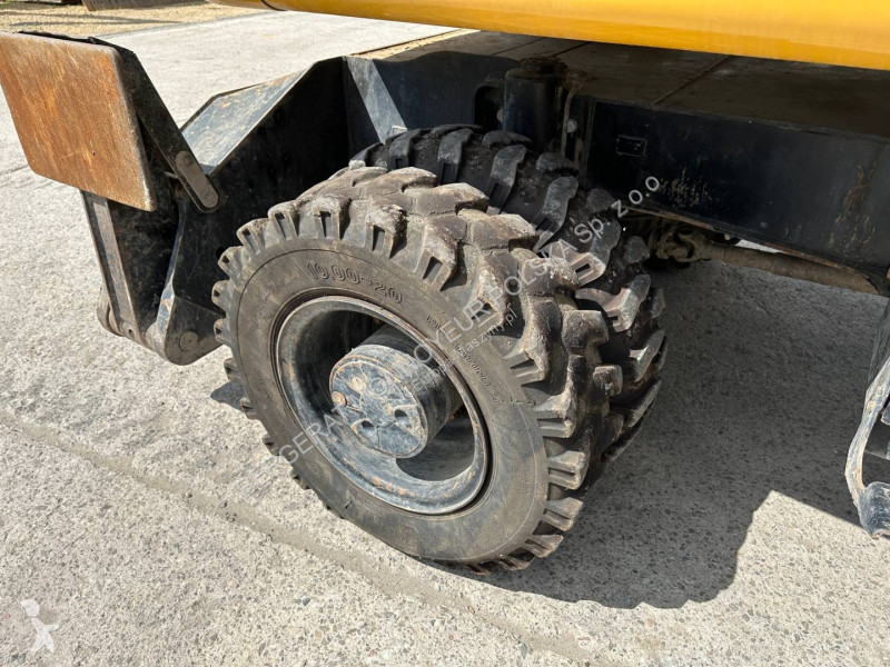 جرافة Caterpillar F