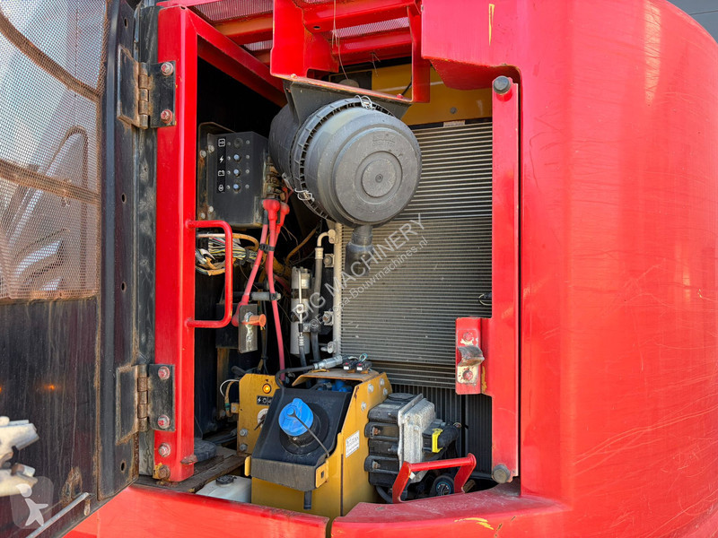 Rýpadlo Caterpillar 325 F LCR