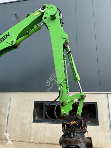 جرافة Sennebogen 817 E - 817M E - 818 E - E