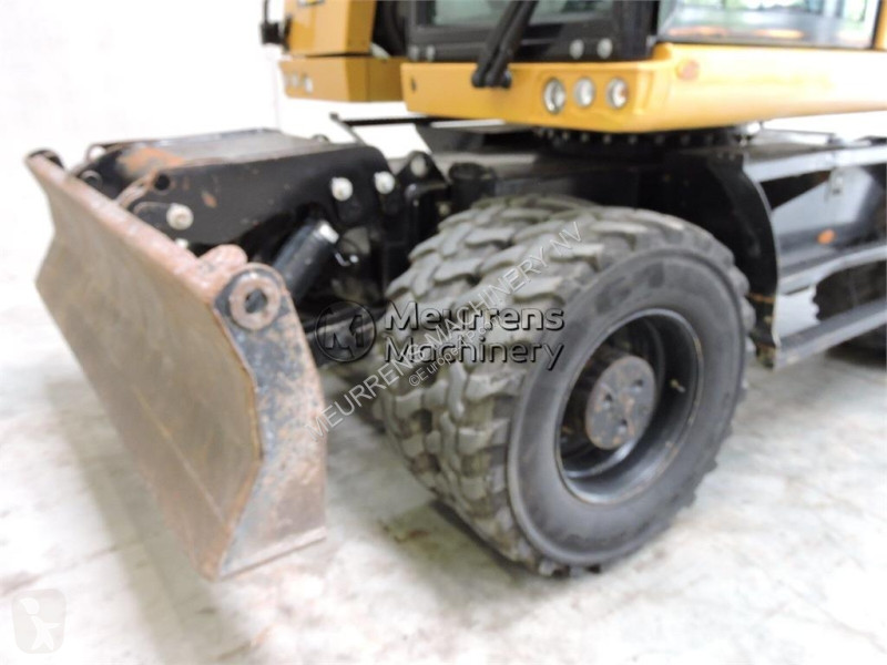 جرافة Caterpillar F