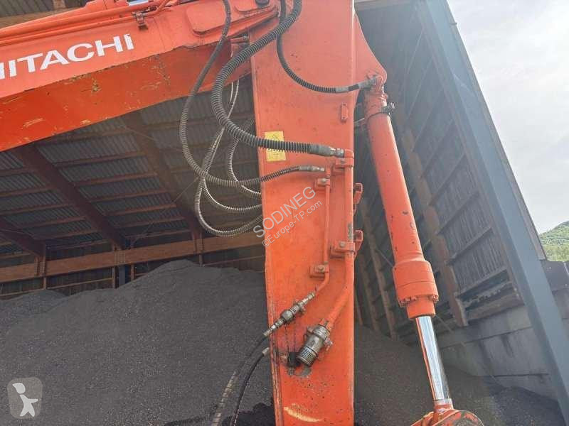 جرافة Hitachi ZX135 US3
