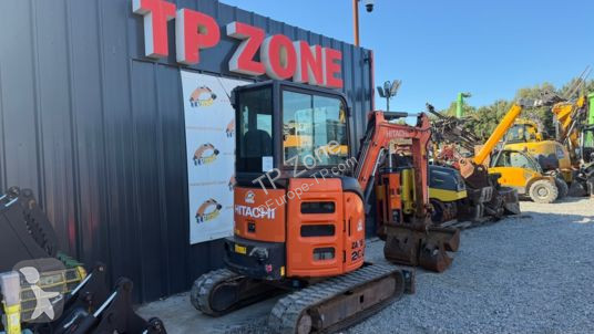 Rýpadlo Hitachi zx26u-5a cr cabine à 22 500 € ht