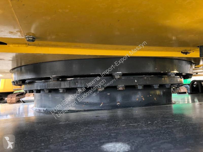 Lopatový nakládač Komatsu PW180-7E0