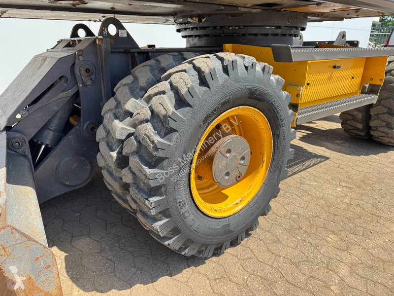 جرافة Volvo - German Machine / Triple Boom