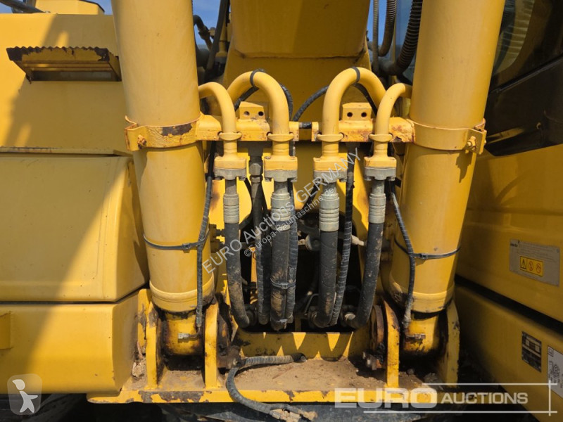Excavadora Komatsu 10