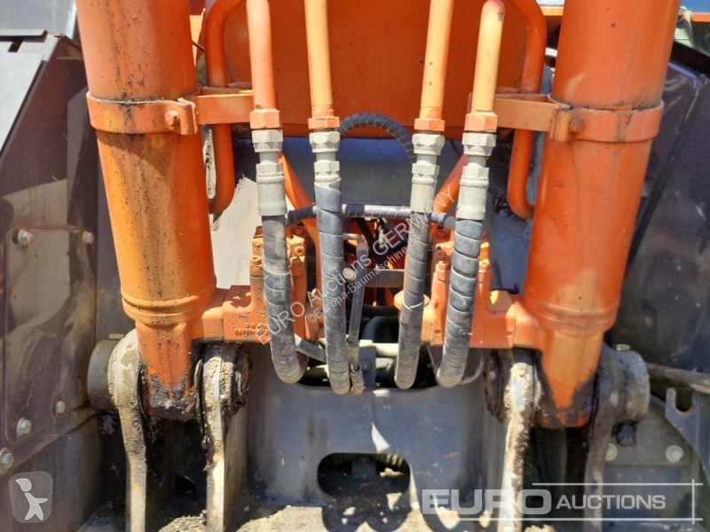 Rýpadlo Hitachi ZX225 USLC3