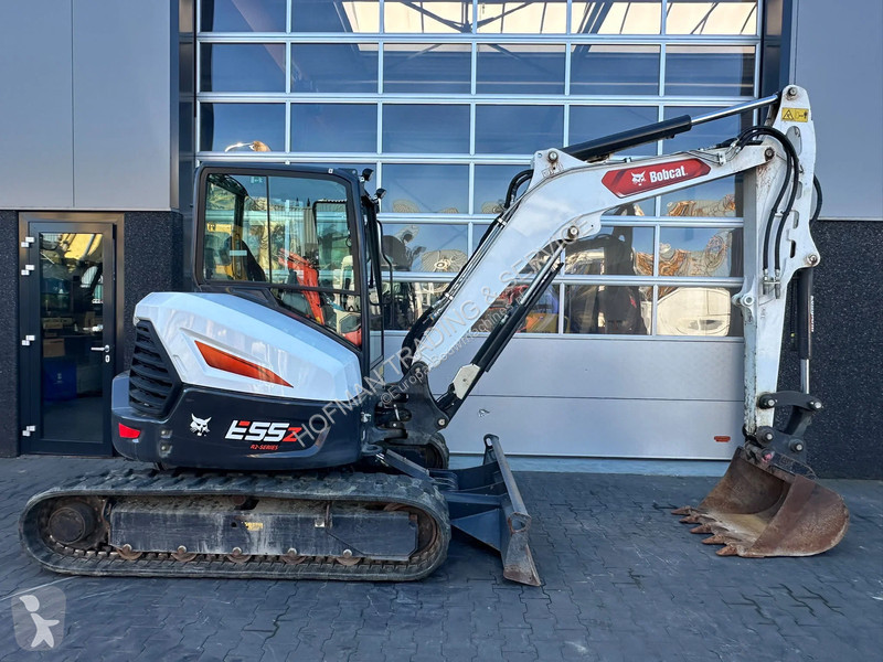 جرافة Bobcat E55z