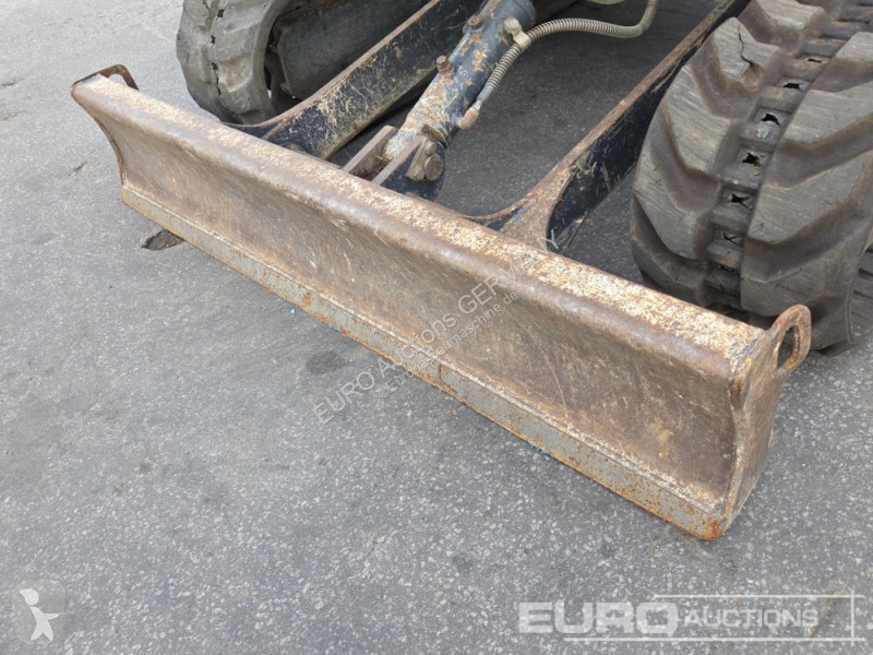 جرافة Hitachi ZX26U-5A CR