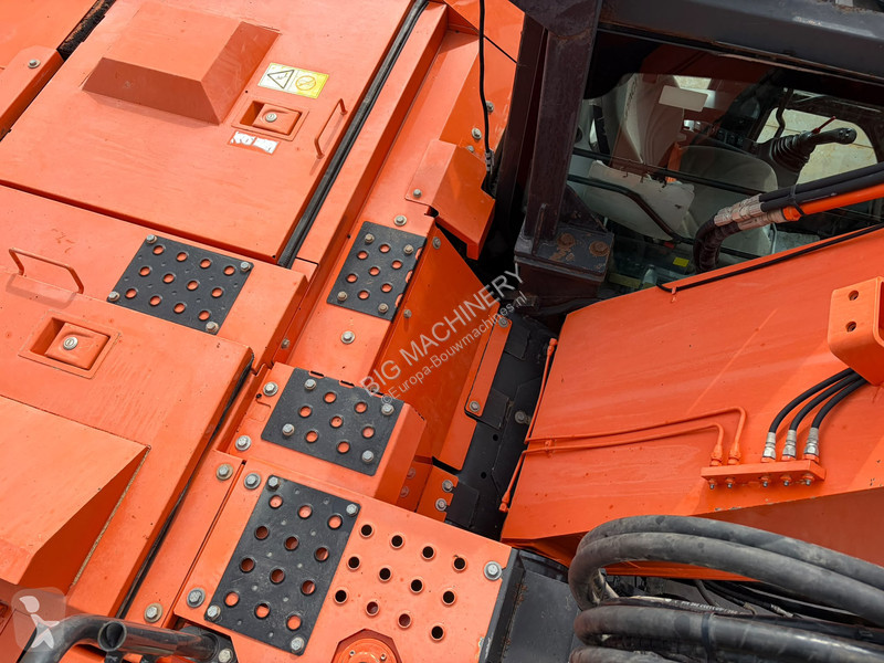 Rýpadlo Hitachi 5LC