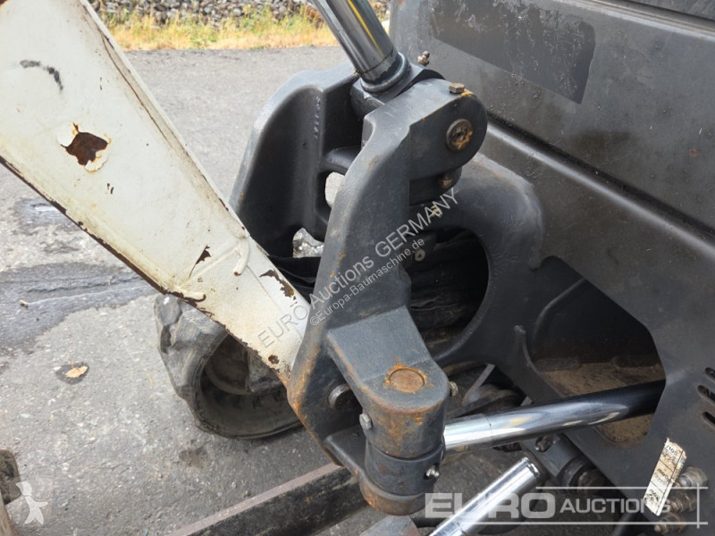 Rýpadlo Bobcat E20