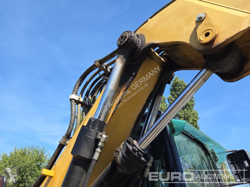 جرافة Caterpillar D