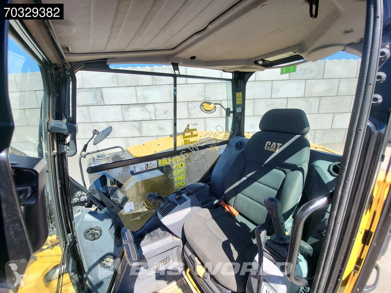 Lopatový nakládač Caterpillar CR