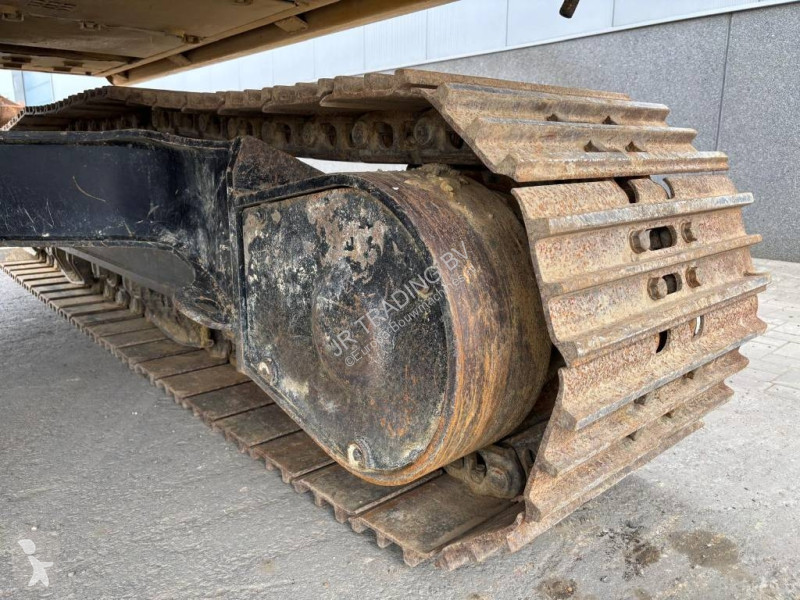 Escavatore Caterpillar 320