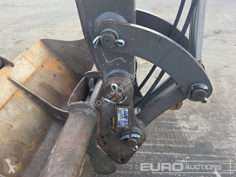 Багер Volvo ECR50F